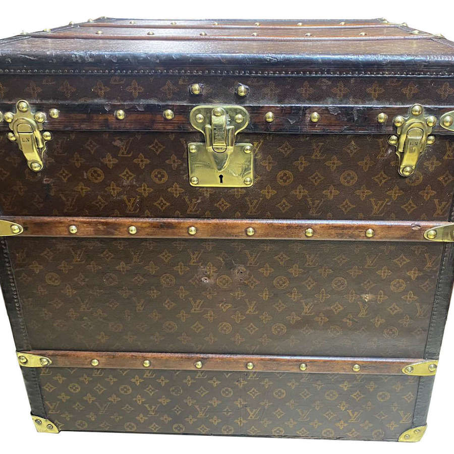 A Louis Vuitton Ladies Hatbox trunk circa 1896